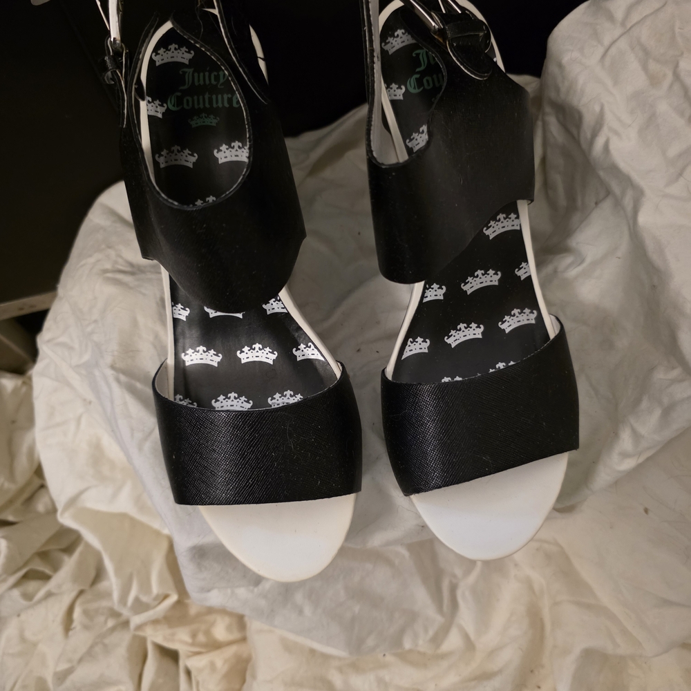 Juicy Couture Black and White Crown Print Platform Sandals